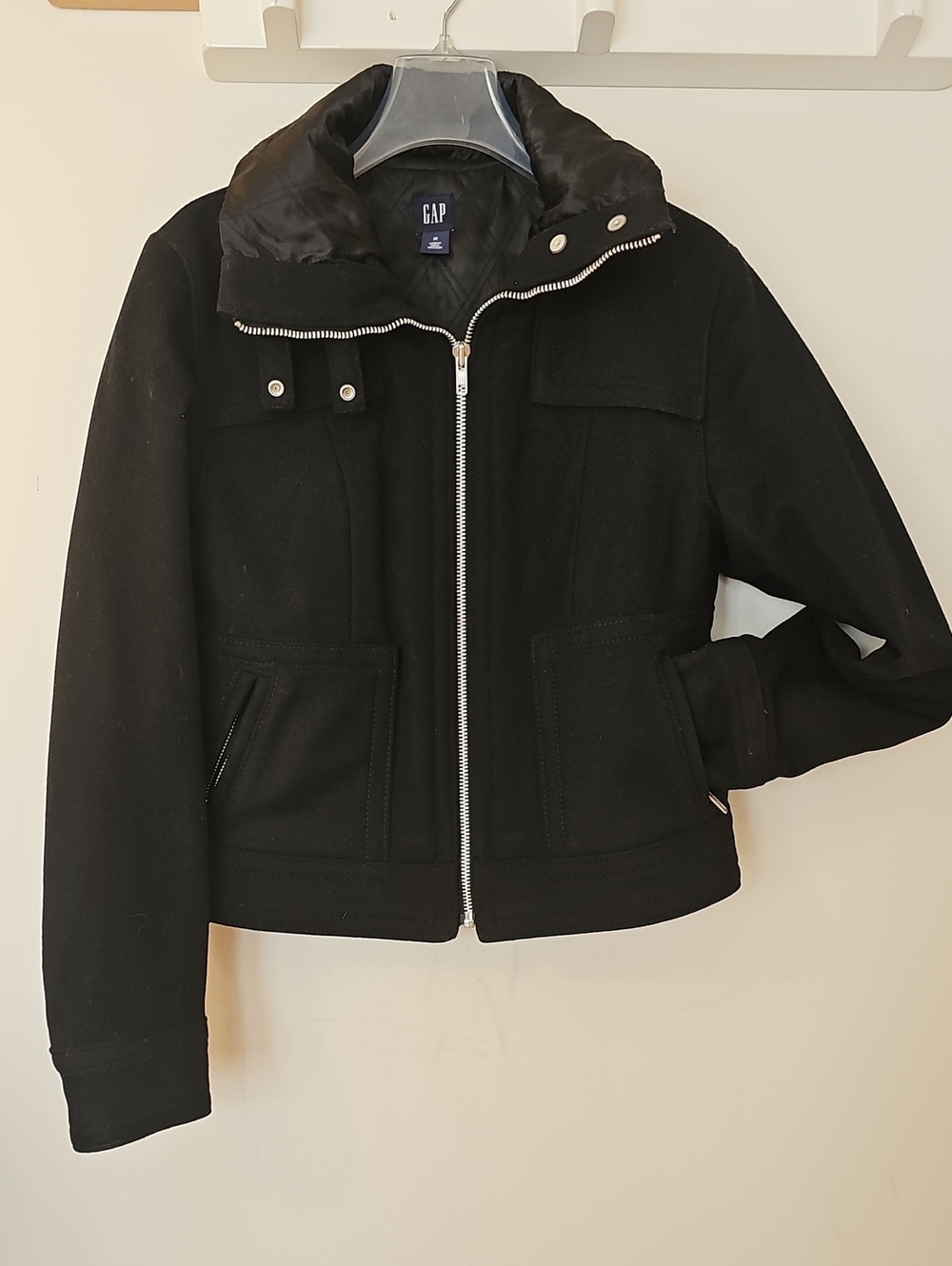 GAP Women's Size M Black Zip-Up Wool Blend Crop Jacket